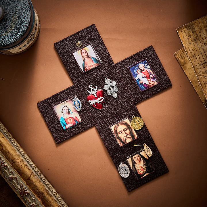 SolaceBeads Foldable Leather Portable Amulet, Sacred Heart Altar: Keep Faith With You Wherever You Pray - image 1