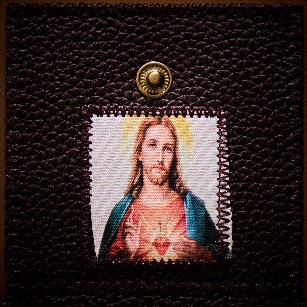SolaceBeads Foldable Leather Portable Amulet, Sacred Heart Altar: Keep Faith With You Wherever You Pray - image 2